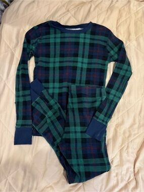 Old Navy Navy and Green Christmas Plaid pajamas